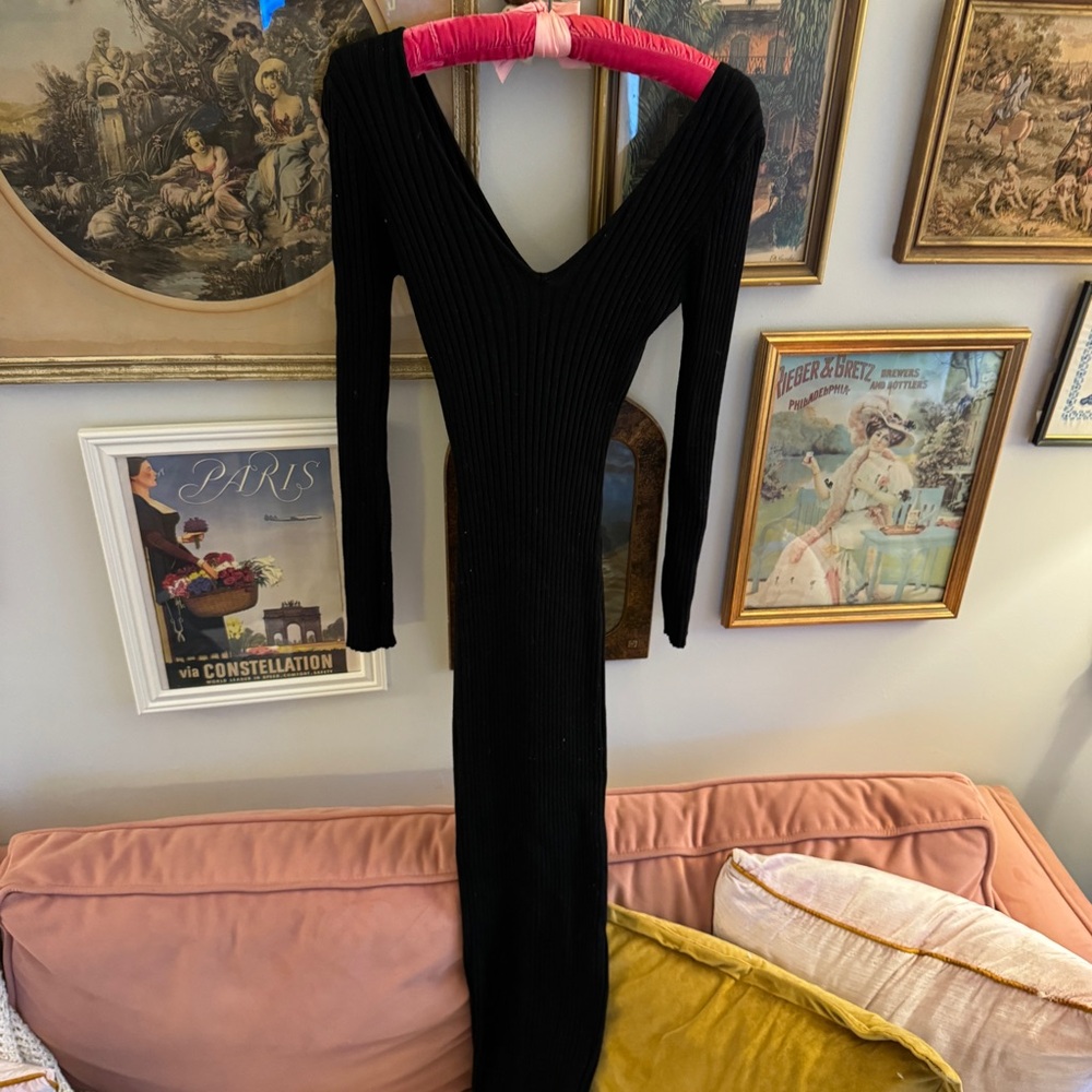 Elegant Black Ribbed Knit Dress